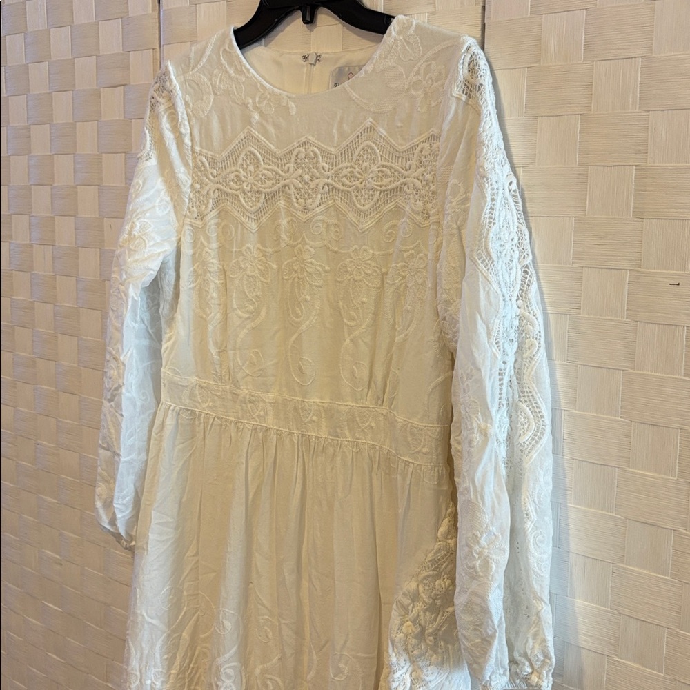 Dainty Jewells White Dress - Picture 4 of 5